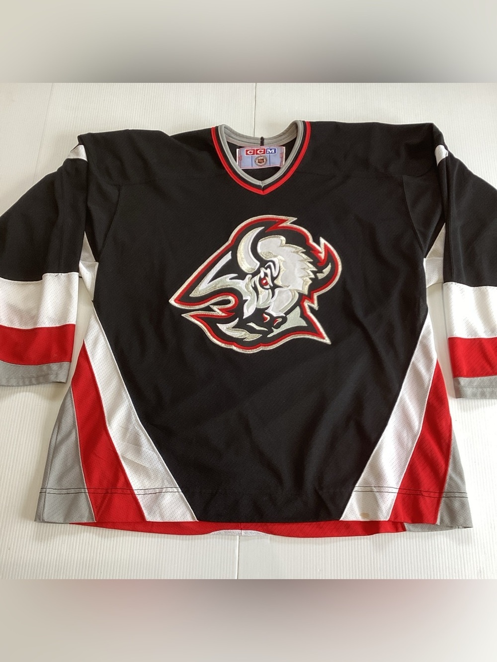 Vintage CCM Buffalo Sabres Goathead Jersey NHL Hockey Mens L Black